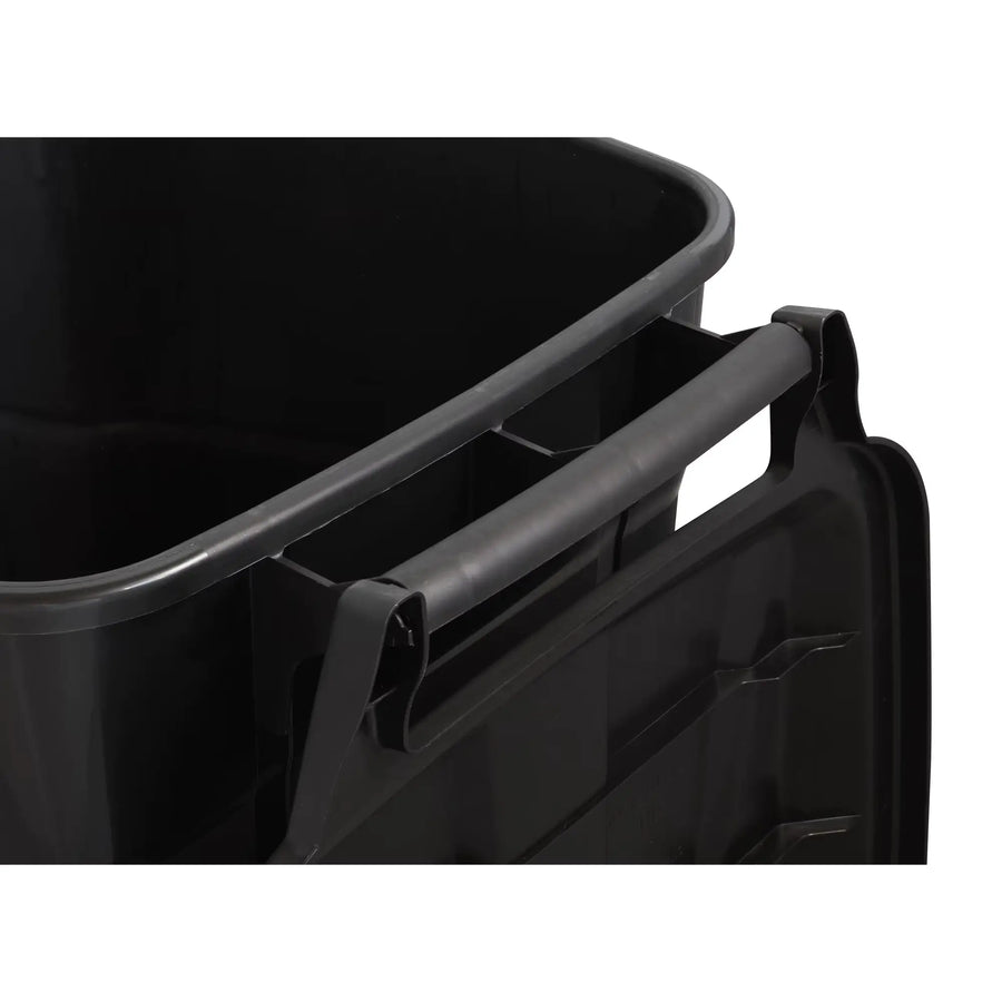 Close-up of the rear handling area on an EcoGuard 32 and 45 gallon
wheeled outdoor trash can